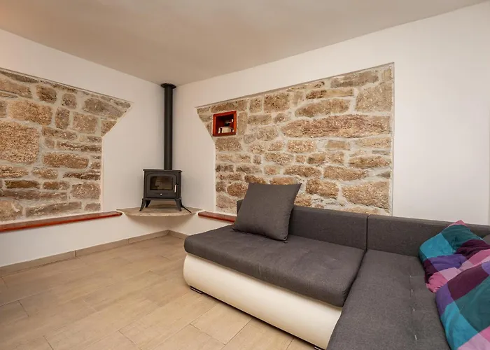 Tatil Evi 2 Bedroom Stunning In Medvida